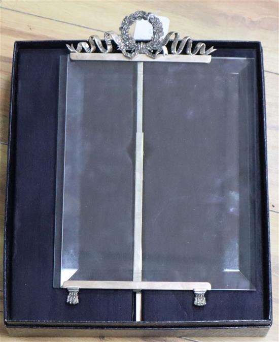 A modern Italian sterling mounted twin glass plate photograph frame, by Pasquali, overall 32mm.
